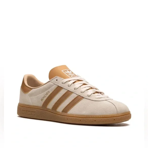 Adidas Originals Men’s 6 Munchen
Cream Faux Leather White Mesa Sneakers
AGY7399 - Picture 2 of 9